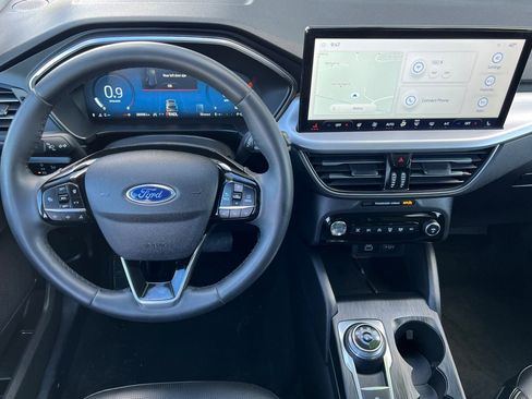 Used 2024 Ford Escape Platinum image 15