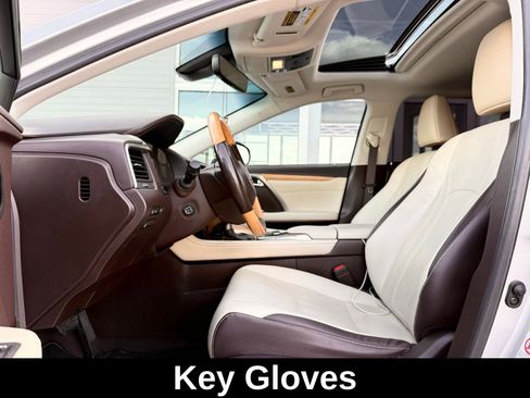 Used 2018 Lexus RX 450hL Premium w/ Premium Package AWD/4WD image 17