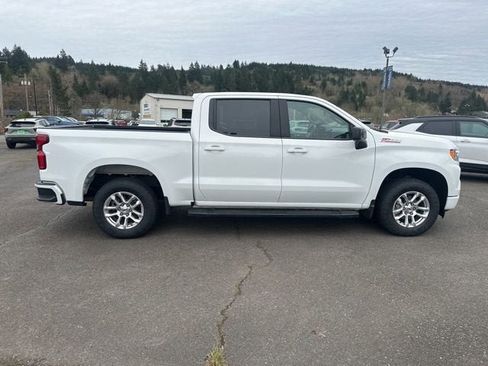 Used 2022 Chevrolet Silverado 1500 RST w/ Z71 Off-Road Package image 6