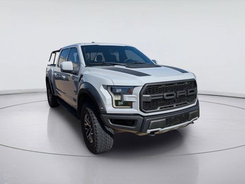 Used 2017 Ford F150 Raptor w/ Equipment Group 802A Luxury AWD/4WD image 12