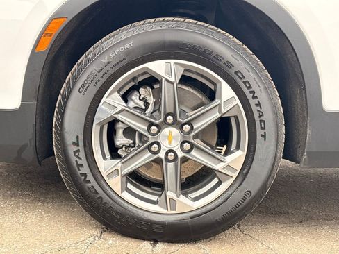 Used 2025 Chevrolet Blazer LT image 10