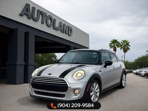 Used 2015 MINI Cooper 4-Door Hardtop image 1