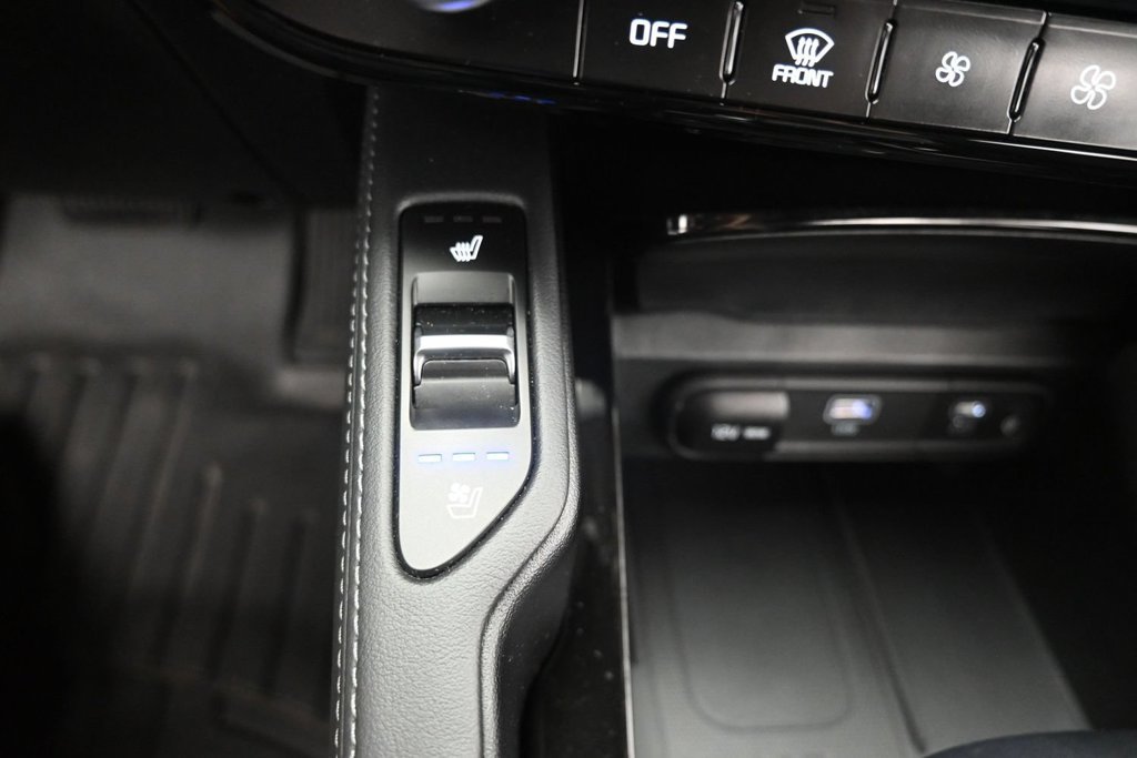Used 2024 Kia Telluride EX w/ EX Captain's Chair Package AWD/4WD image 33