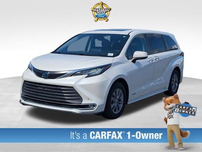 Used 2021 Toyota Sienna XLE