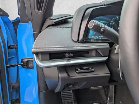 Used 2023 Chevrolet Corvette Stingray Preferred Cpe w/ Z51 Performance Package image 11