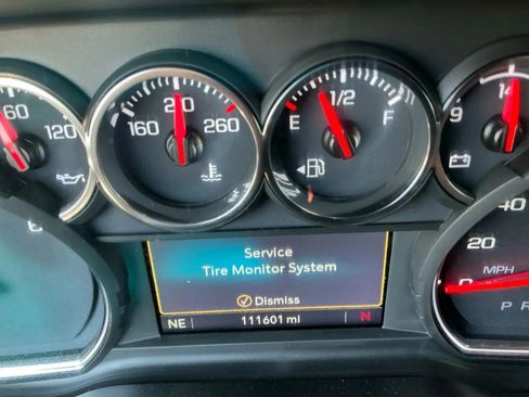 Used 2021 Chevrolet Silverado 1500 LT image 25