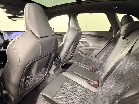 New 2026 Audi SQ5 Premium Plus AWD/4WD image 17