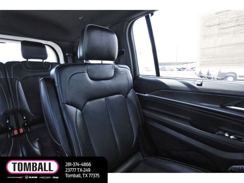 Used 2021 Jeep Grand Cherokee L Overland w/ Advanced Protech Group III AWD/4WD image 12