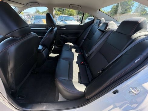 Used 2025 Nissan Altima 2.5 SR FWD image 25