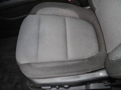 Certified 2023 Chevrolet Traverse LT FWD image 23