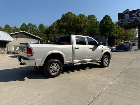 Used 2017 RAM 2500 Laramie AWD/4WD image 4