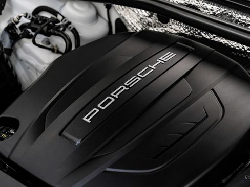Used 2021 Porsche Macan AWD/4WD image 99