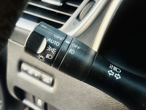 Used 2018 Nissan Murano SV image 31