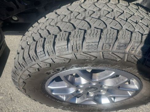 Used 2024 Ford Ranger XLT w/ FX4 Off-Road Package AWD/4WD image 8