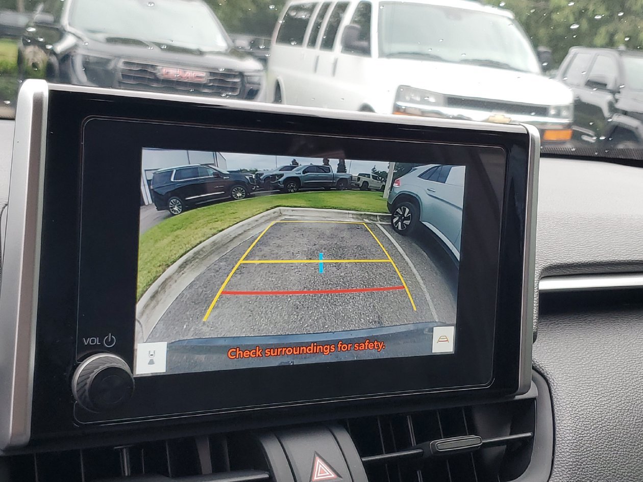 Used 2025 Toyota RAV4 SE AWD/4WD image 22
