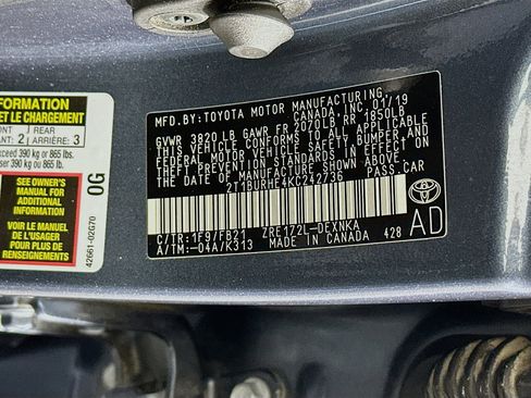 Used 2019 Toyota Corolla LE image 12