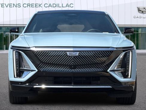 Certified 2024 Cadillac Lyriq Tech w/ Driver Assist Package AWD/4WD image 8