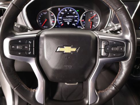 Used 2020 Chevrolet Blazer Premier w/ Driver Confidence II Package FWD image 3