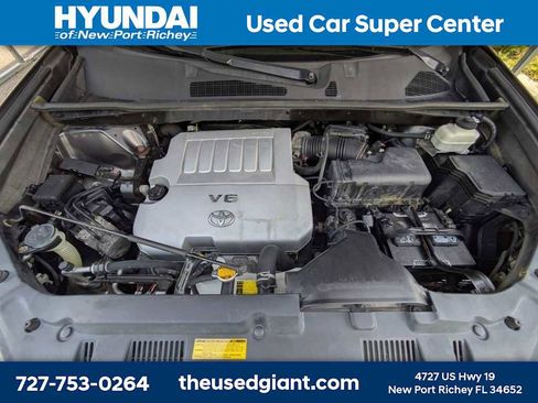 Used 2012 Toyota Highlander 4WD w/ Tech Pkg image 15