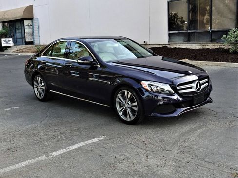 Used 2015 Mercedes-Benz C 300 Sedan image 24