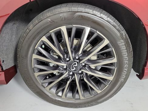 Used 2025 INFINITI QX80 Autograph AWD/4WD image 10