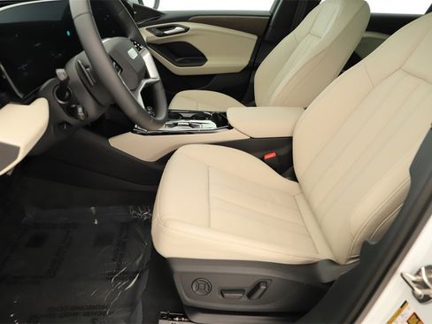 New 2025 Audi A6 e-tron Premium image 23