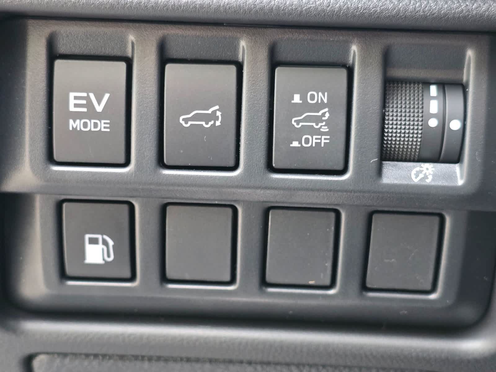 New 2026 Subaru Forester Touring AWD/4WD image 18