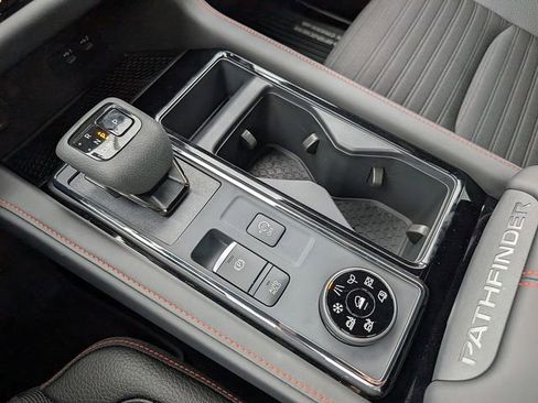 New 2026 Nissan Pathfinder Rock Creek image 18