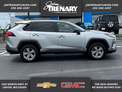 Used 2024 Toyota RAV4 LE AWD/4WD image 1