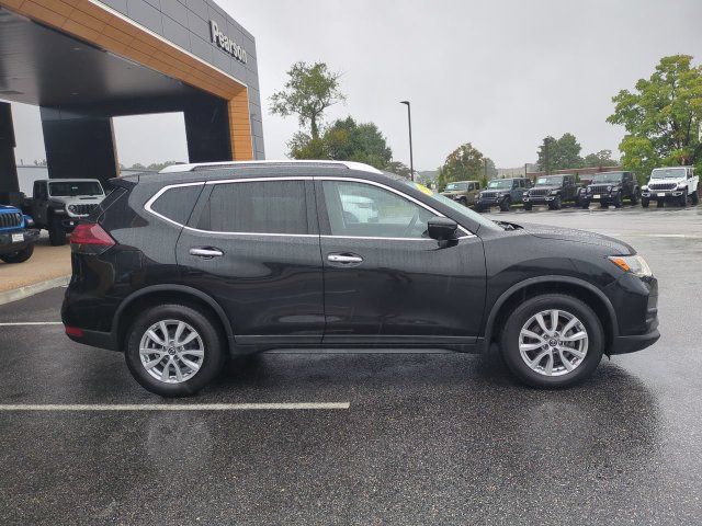Used 2018 Nissan Rogue SV w/ Premium Package AWD/4WD image 3
