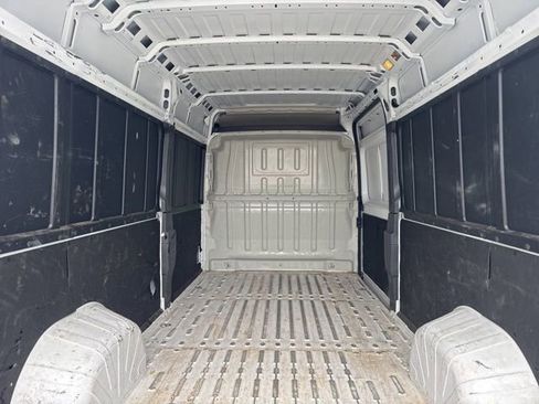 Used 2023 RAM ProMaster 2500 FWD image 17