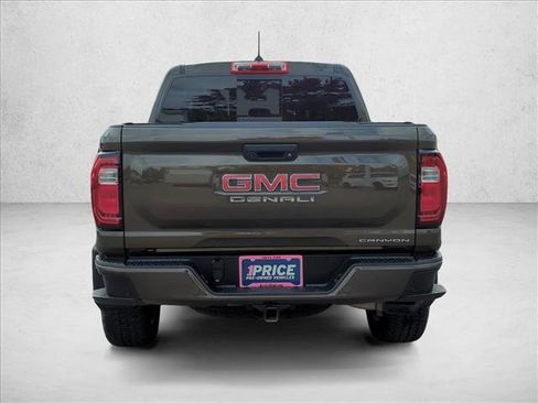 Used 2023 GMC Canyon Denali image 6