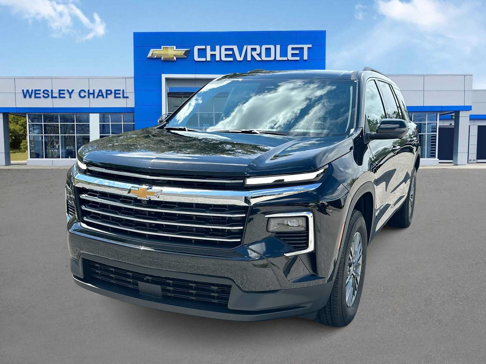 New 2026 Chevrolet Traverse LT w/ Driver Confidence Package FWD image 1