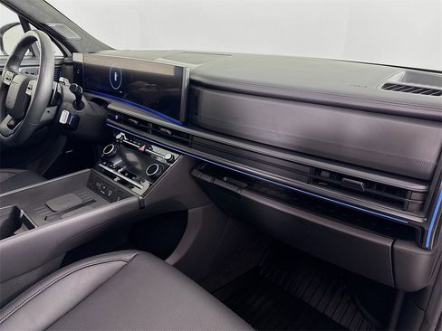 Used 2025 Hyundai Santa Fe Calligraphy image 29