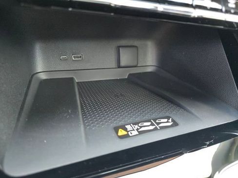 New 2026 Chevrolet Traverse RS w/ LPO, Floor Liner Package FWD image 7