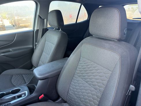 Used 2018 Chevrolet Equinox LT w/ Sun & Infotainment Package FWD image 10