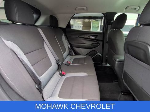 Certified 2025 Chevrolet TrailBlazer LT AWD/4WD image 26