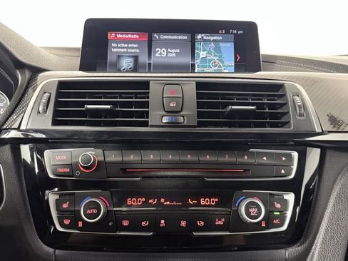 Used 2018 BMW M4 Coupe RWD image 19
