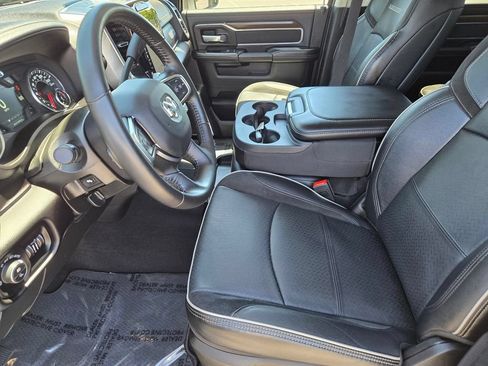 Used 2024 RAM 2500 Laramie AWD/4WD image 19
