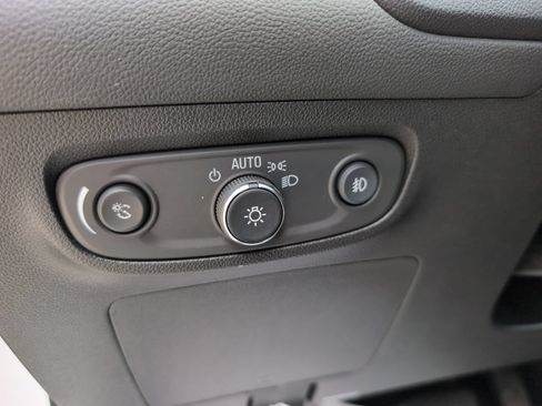 Used 2022 Buick Encore GX Preferred w/ Cold Weather Comfort Package AWD/4WD image 15