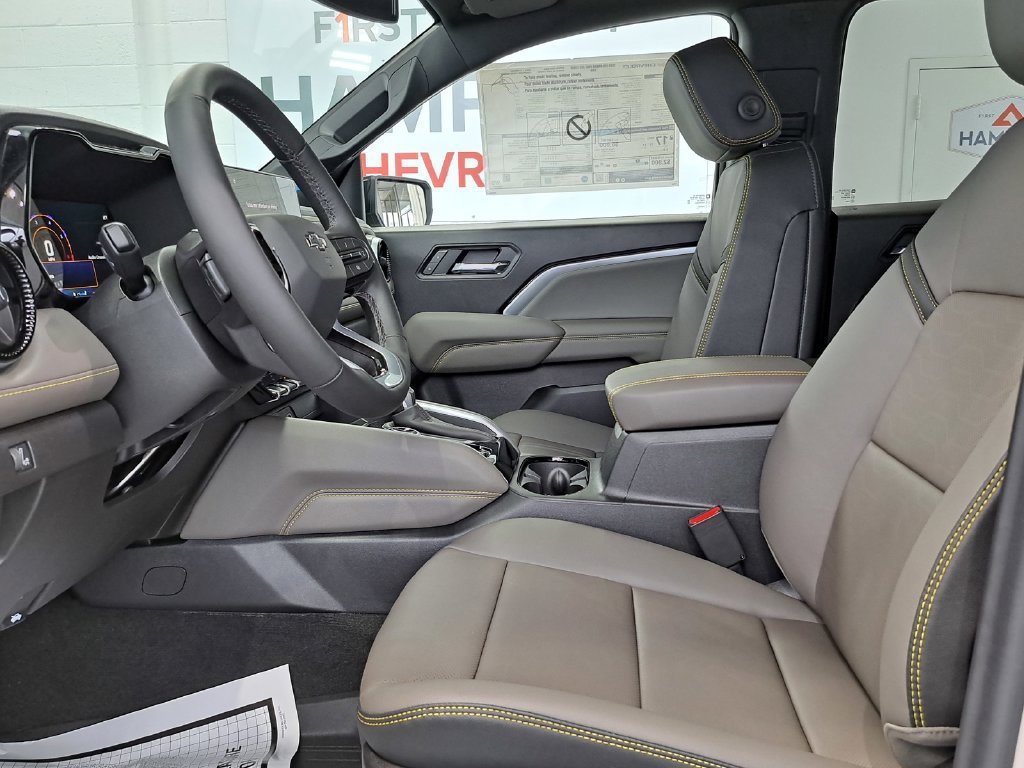 New 2026 Chevrolet Colorado ZR2 w/ Technology Package AWD/4WD image 11