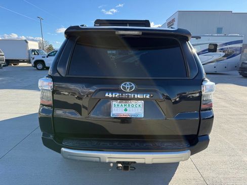 Used 2019 Toyota 4Runner TRD Off Road 4x4 4dr SUV image 4