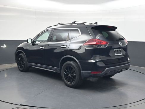 Used 2018 Nissan Rogue SV AWD/4WD image 6