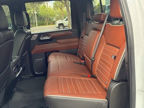 Used 2024 GMC Sierra 3500 Denali Ultimate image 16