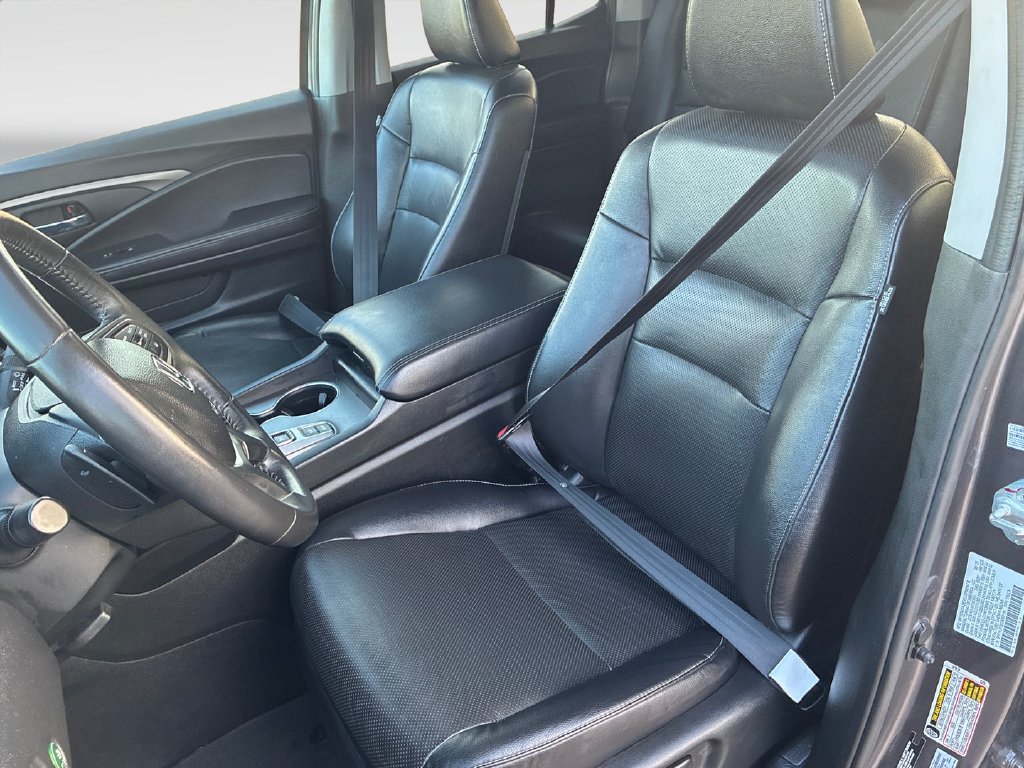 Used 2025 Honda Ridgeline RTL image 11