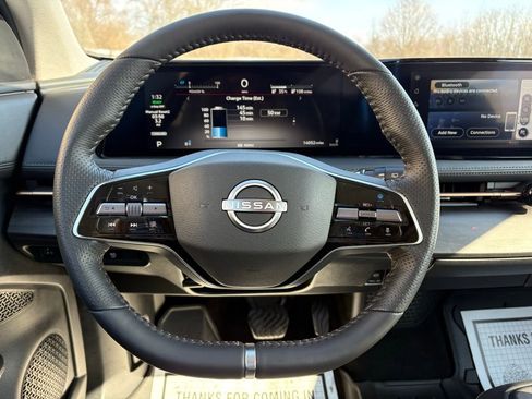 Used 2023 Nissan Ariya FWD image 22