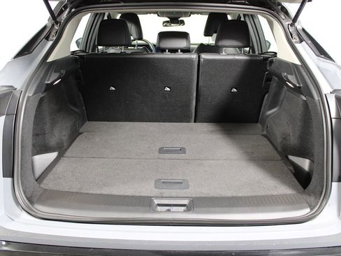 Used 2024 Nissan Ariya FWD image 28