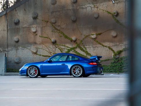 Used 2010 Porsche 911 GT3 image 3