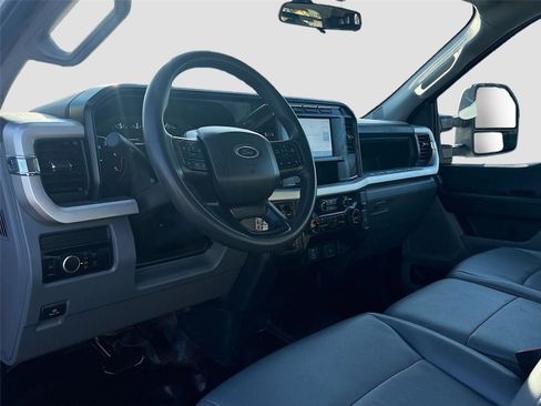 Used 2024 Ford F250 XL image 10