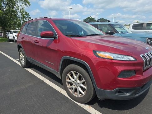 Used 2015 Jeep Cherokee Latitude w/ Comfort/Convenience Group AWD/4WD image 10